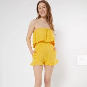 Rue 21 yellow crotched flounced strapless romper